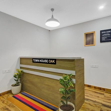 Super Townhouse Oak Hitec City Near Image Hospital Hyderabad Exterior foto